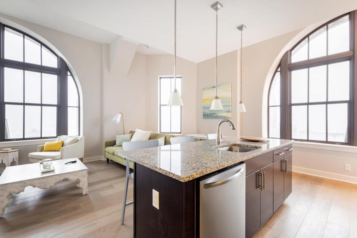 2B 2Ba Luxury Downtown Suite Rooftop Deck & Gym Baltimore Exterior foto