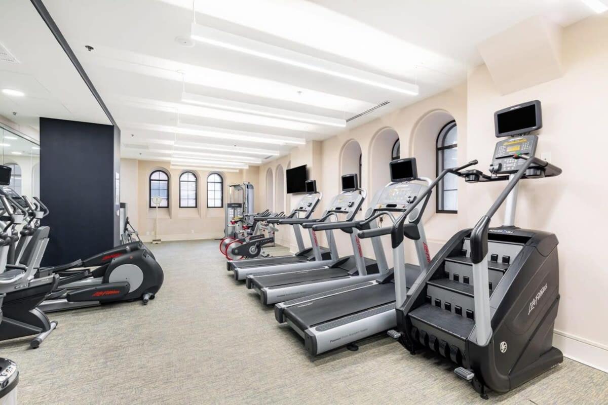 2B 2Ba Luxury Downtown Suite Rooftop Deck & Gym Baltimore Exterior foto